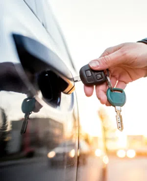 Lock Locksmith Tech Bronx, NY 718-304-2930 - unlock-car